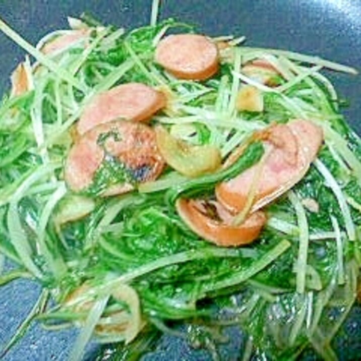 ウィンナーと水菜のにんにく醤油炒め